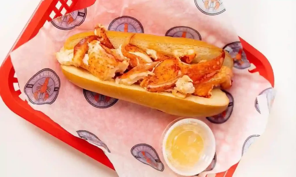 Why You Should Visit Lobstah On A Roll? Lobstah On A Roll